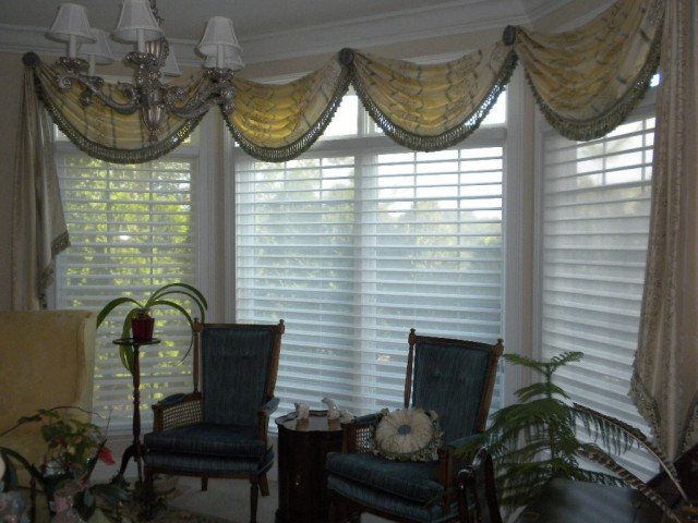 swagsdrapes19aug2.jpg