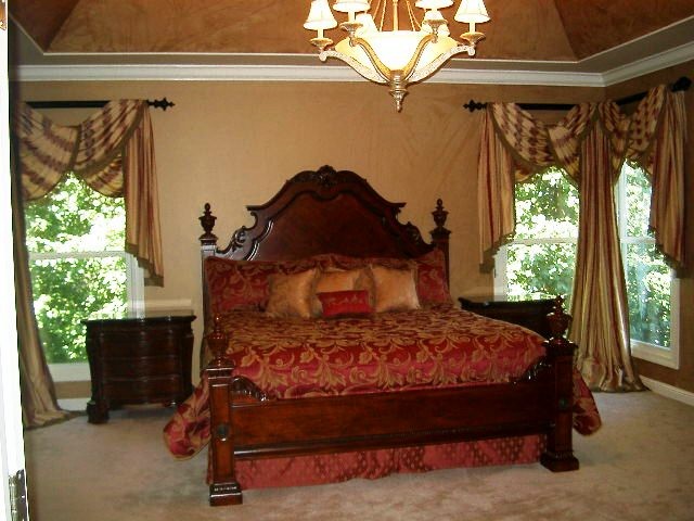 swagsdrapes19aug6.JPG